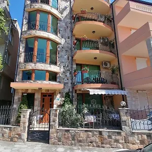 Moreno Guest house
