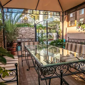 Къща За Гости Деника Guest house